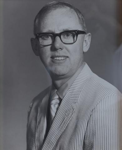 Headshot of Douglas W. Toms